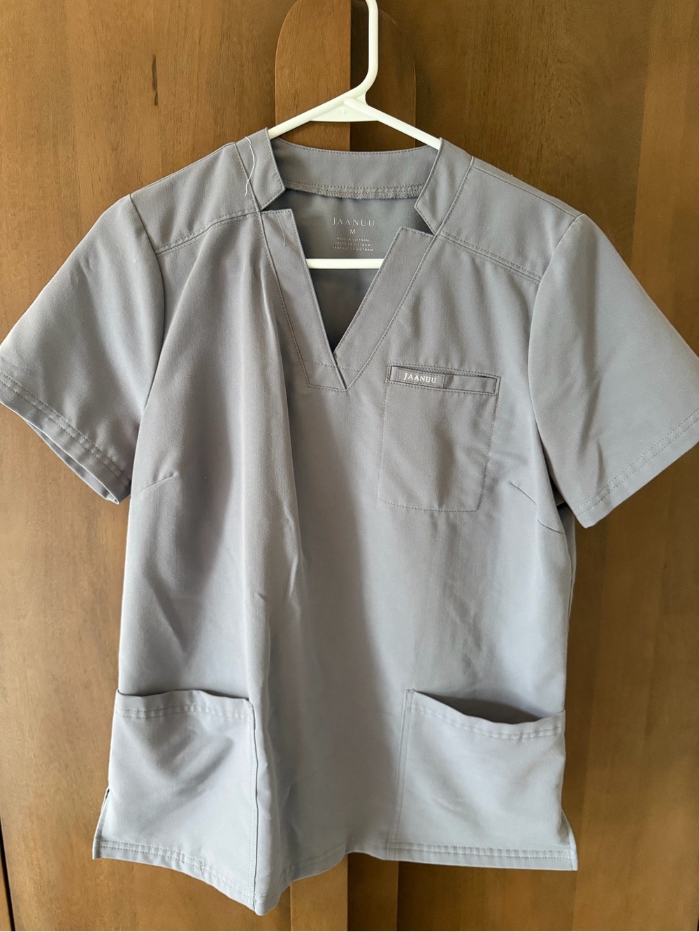 Jaanuu Women's V-Neck Short Sleeve Scrub Top - Light Gray
